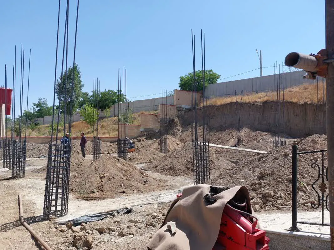 بازدید معاون فنی معاونت بهداشت استان از پروژه پانسیون پزشکان خاروانا