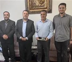 به مناسبت سالروز ورود آزادگان سرافراز به میهن اسلامی، از آزادگان دانشگاه علوم پزشکی تبریز تجلیل به عمل آمد.