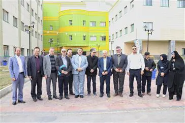 بازدید نوروزی رئیس دانشگاه علوم پزشکی تبریز از بیمارستان کودکان مردانی آذر در ساعات اولیه سال جدید