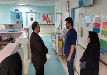 بازدید شبانه ریاست محترم دانشگاه علوم پزشکی تبریز از بیمارستان امام حسین (ع) شهرستان هریس