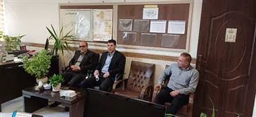 بازدید معاون فرماندار در اولین ساعات از سال جدید ۱۴۰۴ و مدیر شبکه بهداشت و درمان از کشیک واحد مهندسی بهداشت محیط وبیماریهای مرکز بهداشت  شهرستان عجب‌شیر. در این بازدید معاون فرماندار ومدیر شبکه بهداشت ودرمان