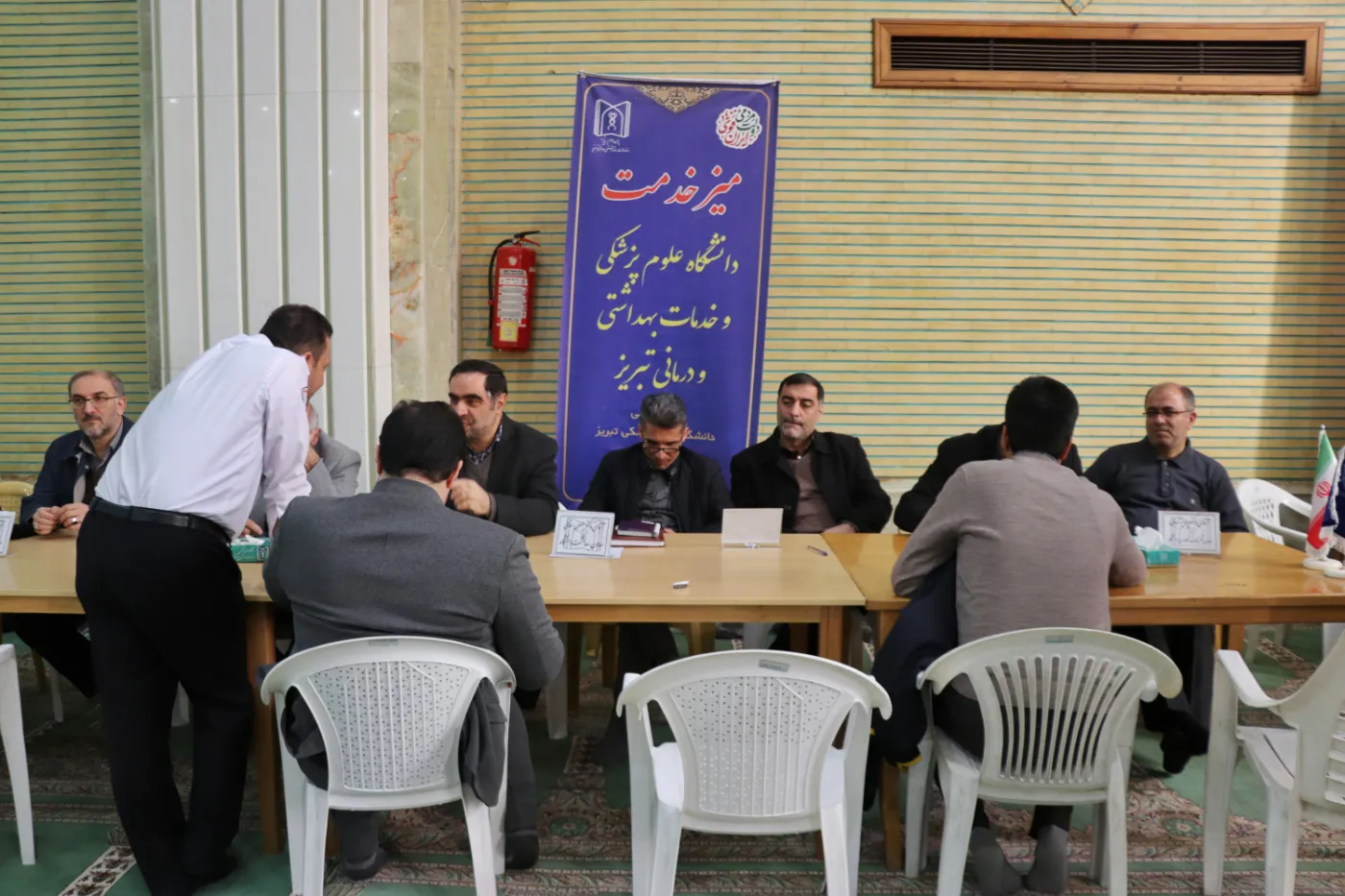 میز خدمت دانشگاه علوم پزشکی در نماز جمعه