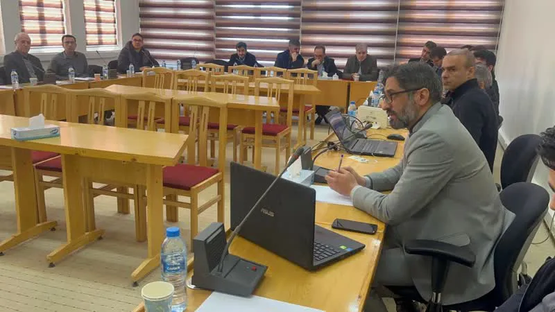 نشست معاونین و مدیران غذا و دارو قطب شمالغرب کشور 1403/11/15